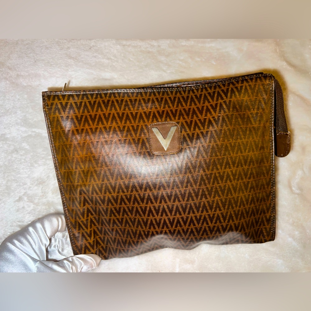 Mario Valentino Clutch Vintage EUC